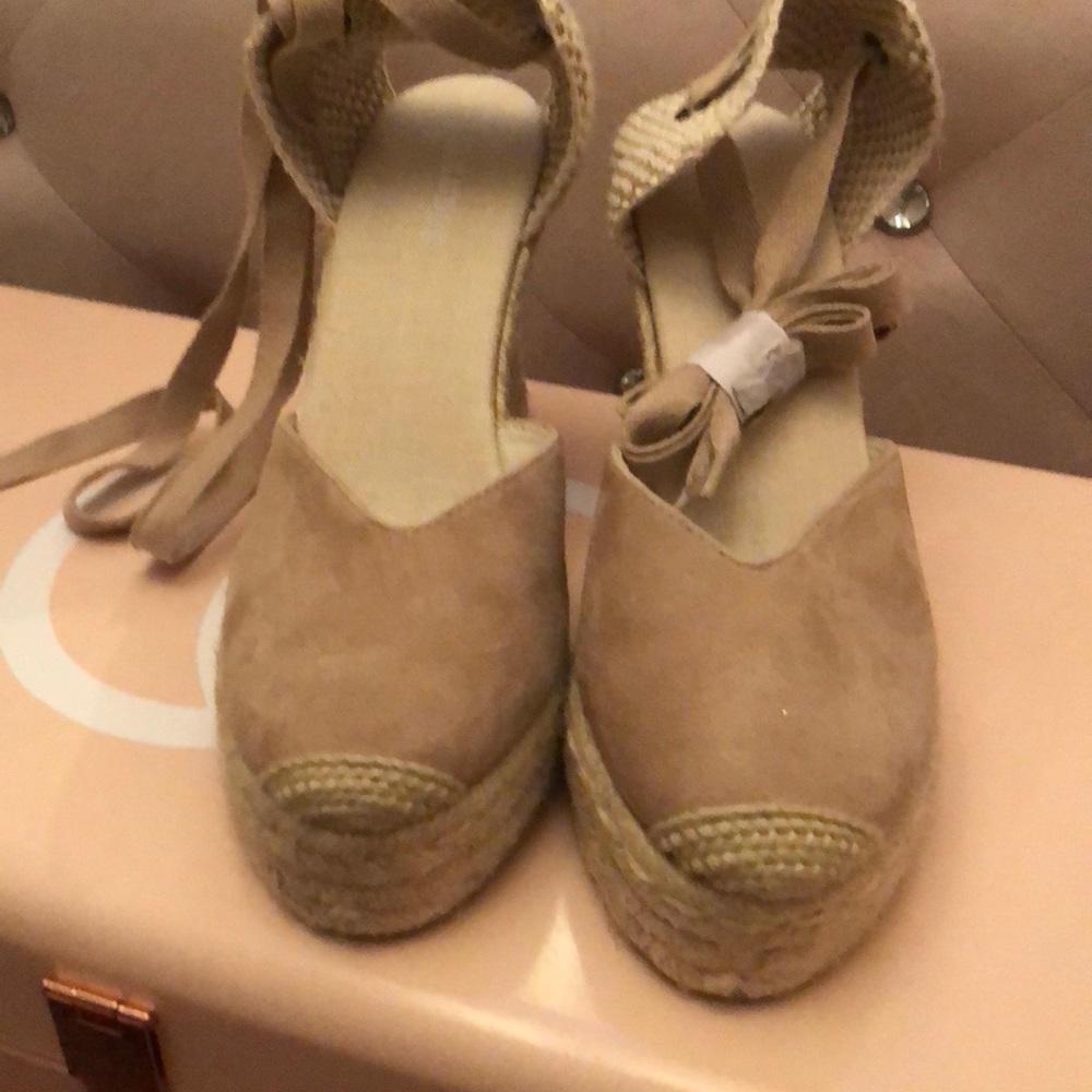 ⭐️Brand New Soludos Espadrilles⭐️